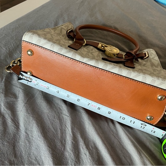 🤎 Michael Kors Satchel 🤎 - Picture 9 of 11